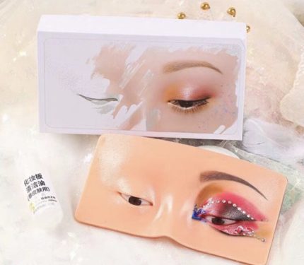 Mascarilla para estudiante de maquillaje de cejas y pestañas